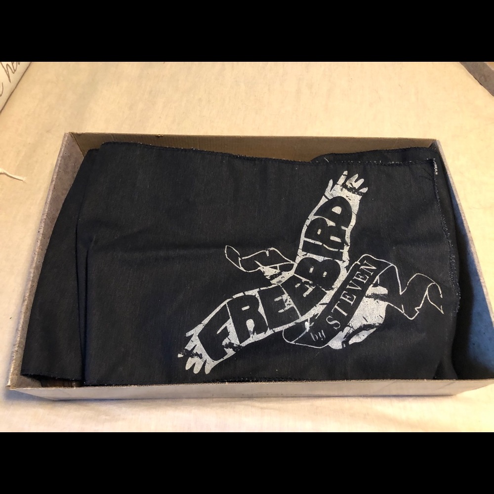 Freebird Sterling Boots - Picture 1 of 8